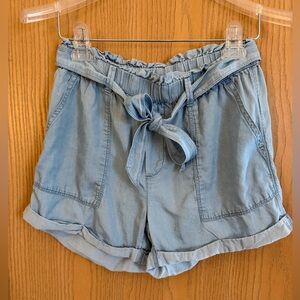 AERIE Chambray Paperbag Light Blue Ruffle Front Tie Waist Shorts Women’s Size S